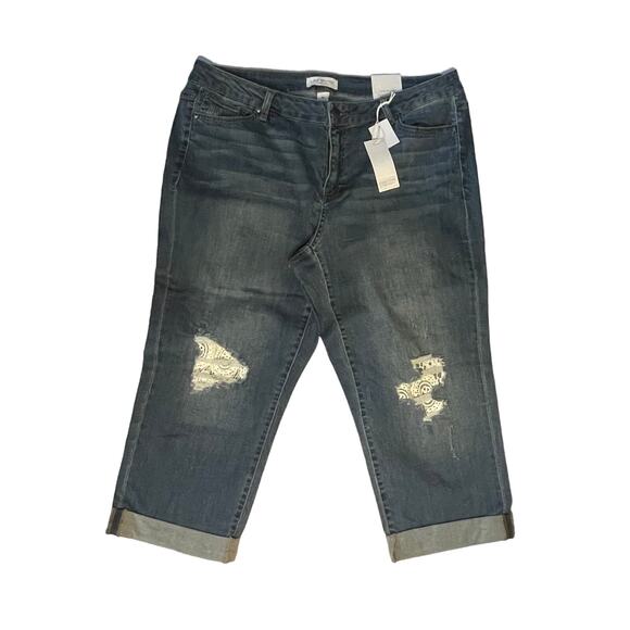 LANE BRAYNT, SIZE 18 CAPRI WITH LACE AND TORN LOOK - Picture 1 of 7